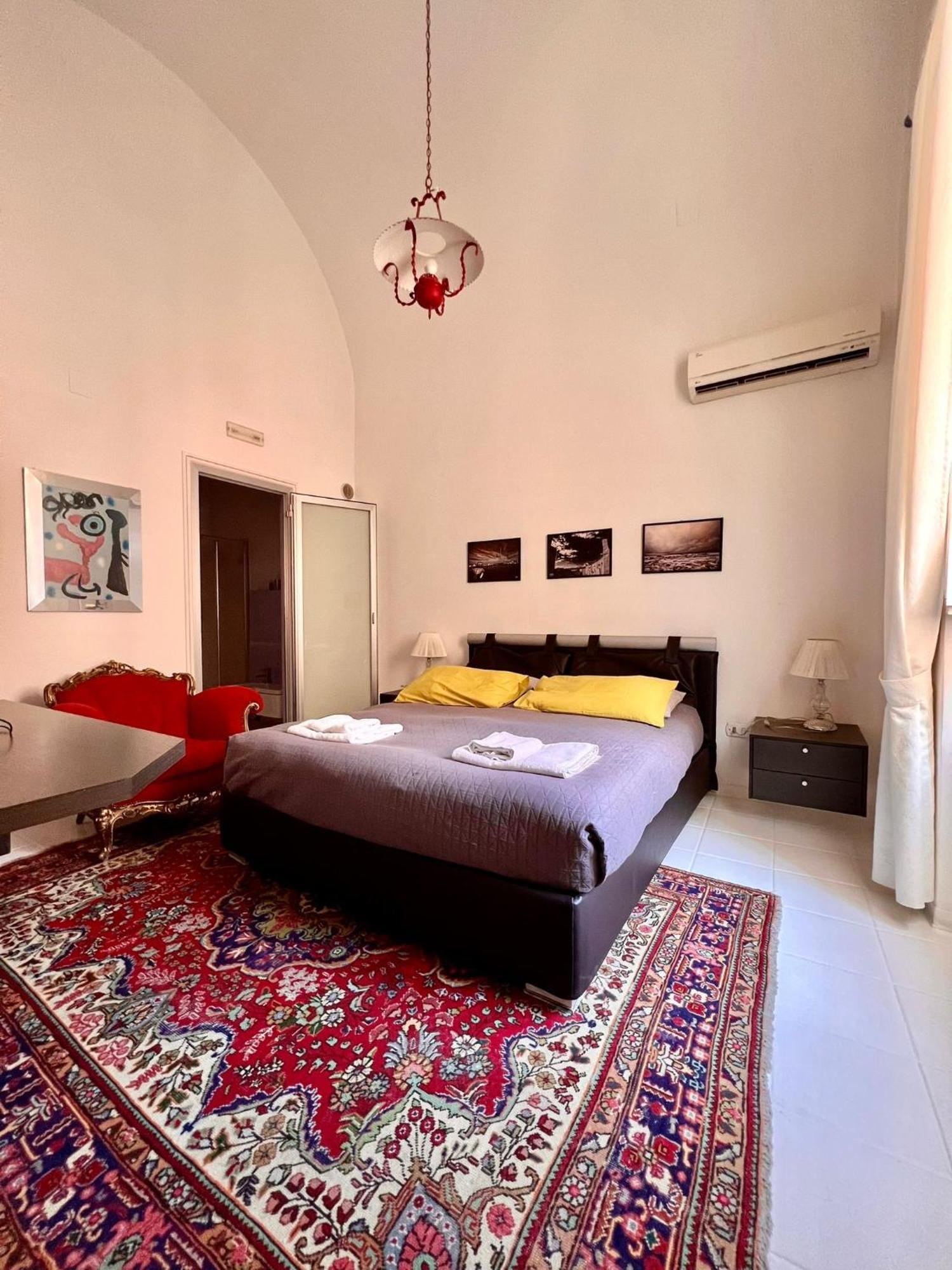 Saint Patrick Guest House Barletta Kültér fotó